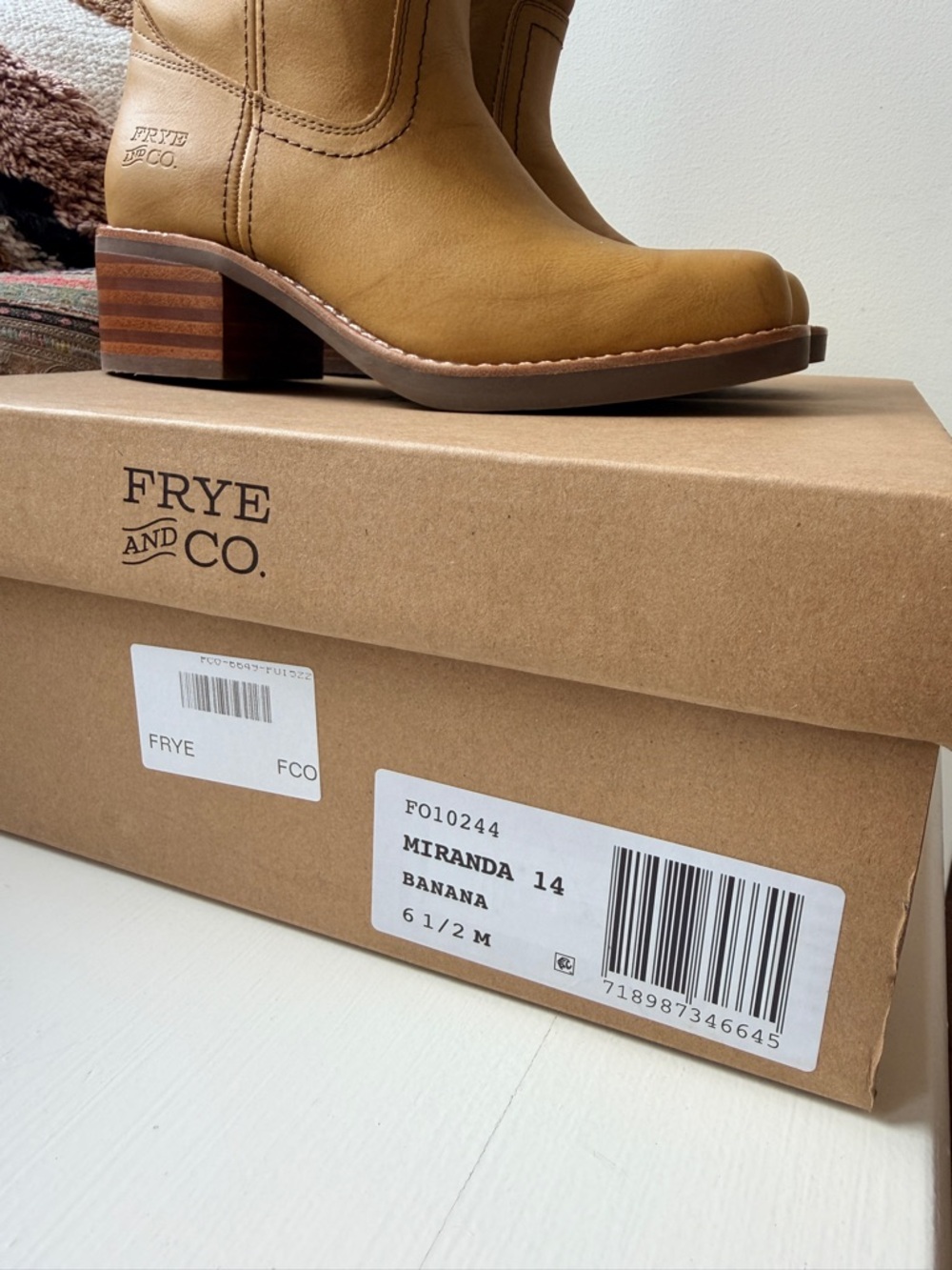 🌼 NWT / IN BOX FRYE & CO. Miranda Boots in BANANA 6.5 - Picture 14 of 16